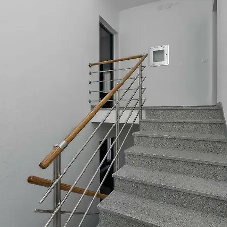 Apartmani Daniela Podgora Exterior foto